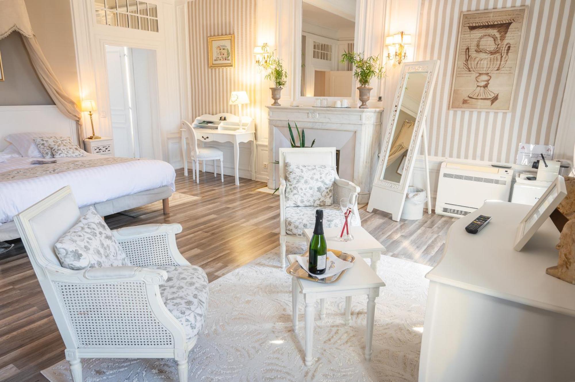 Maison D'Hotes "Les Jardins De Mazamet" 외부 사진