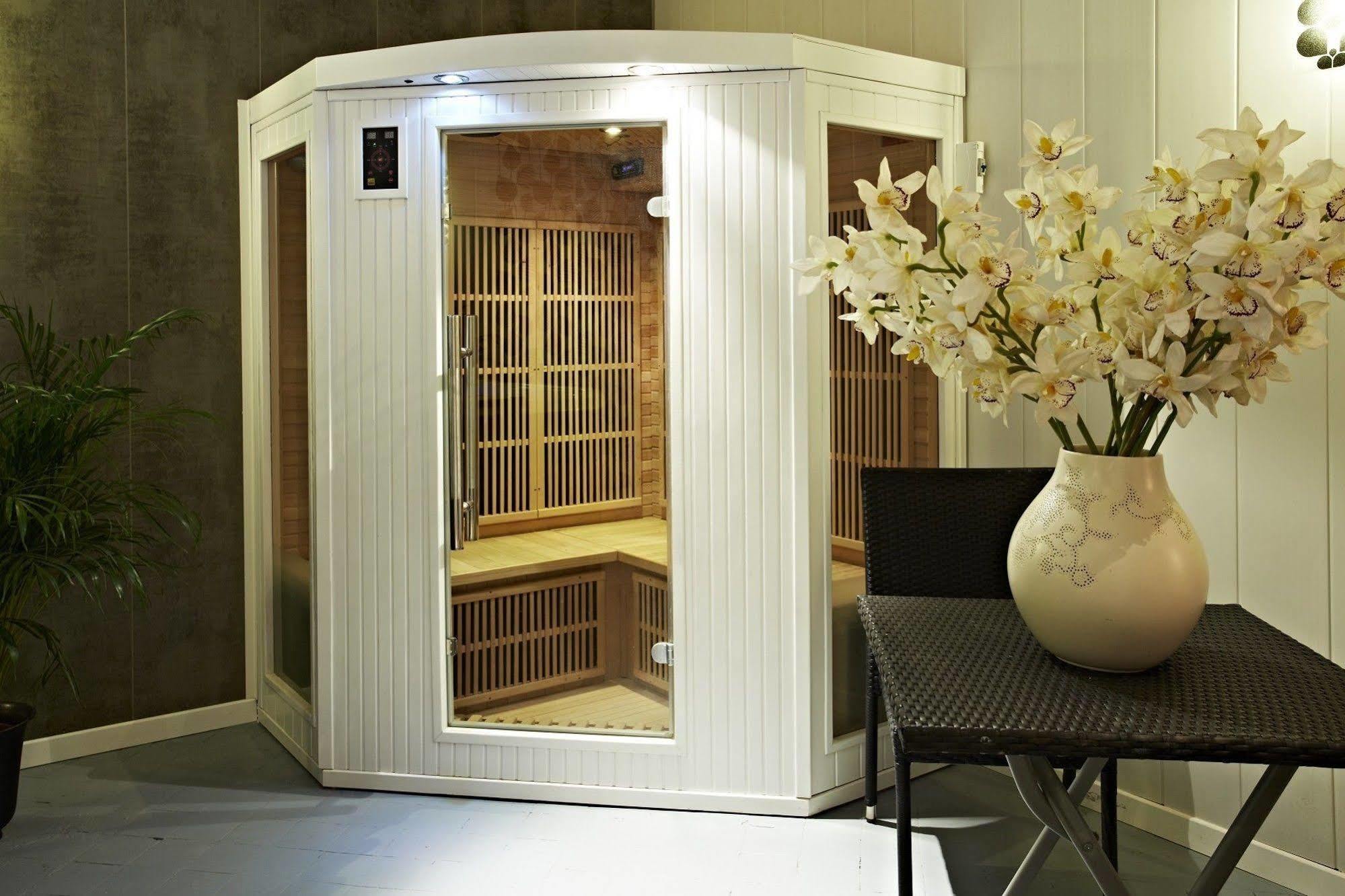 Maison D'Hotes "Les Jardins De Mazamet" 외부 사진